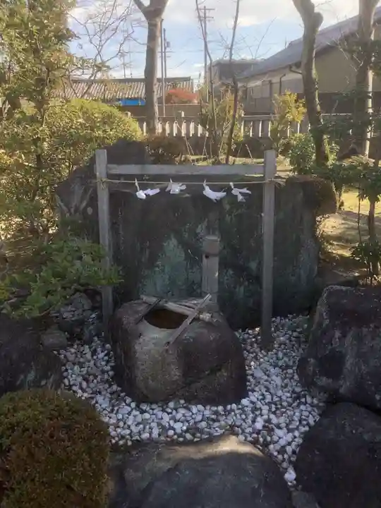 籠守勝手神社(木曽川町黒田)の手水舎