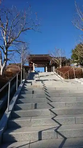 妙香寺の山門