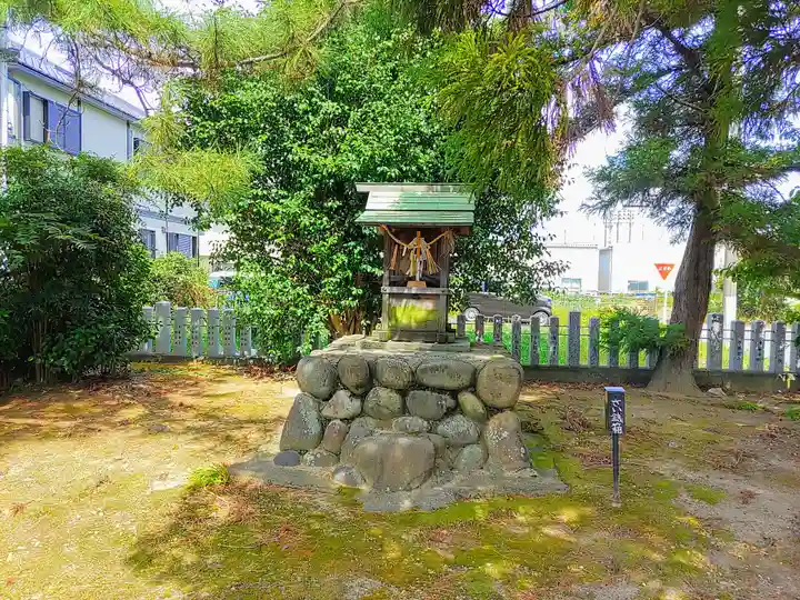 白山社の本殿・本堂