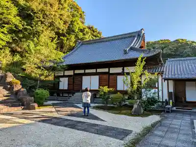 感応寺の本殿・本堂