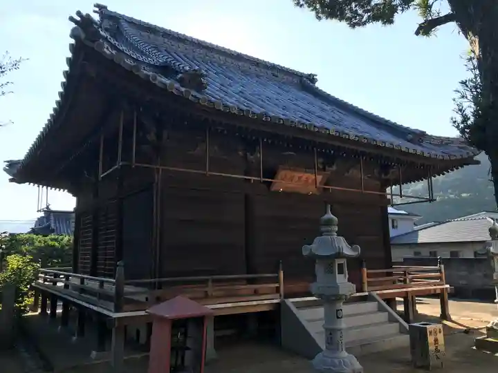 天皇寺の本殿・本堂