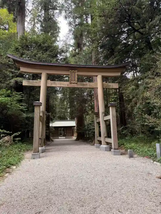 伊和神社の{uncategorized: "未分類", other: "その他", undefined: "問題あり", building: "その他建物", grave: "お墓", sacred_gate: "鳥居", guardian: "狛犬", statue: "像", buddha: "仏像", history: "歴史", nature: "自然", garden: "庭園", animal: "動物", pagoda: "塔", temizu: "手水舎", mountain_gate: "山門・神門", sanctuary: "本殿・本堂", subordinate: "末社・摂社", art: "芸術", scenery: "景色", jizo: "地蔵", ema: "絵馬", goshuin: "御朱印", omikuji: "おみくじ", items: "授与品その他", amulet: "お守り", goshuincho: "御朱印帳", eats: "食事", festival: "お祭り", votive_dance: "神楽", shichigosan: "七五三参", wedding: "結婚式", experience: "体験その他", initially: "初詣", around: "周辺", anti_infection: "感染症対策"}