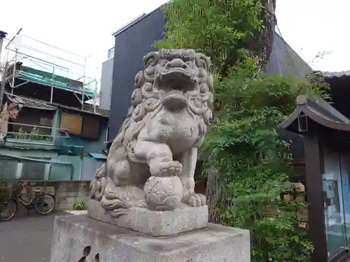 江島杉山神社の狛犬