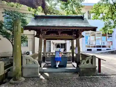 奈良尾神社の手水舎