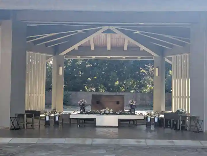 千鳥ヶ淵戦没者墓苑(東京都)