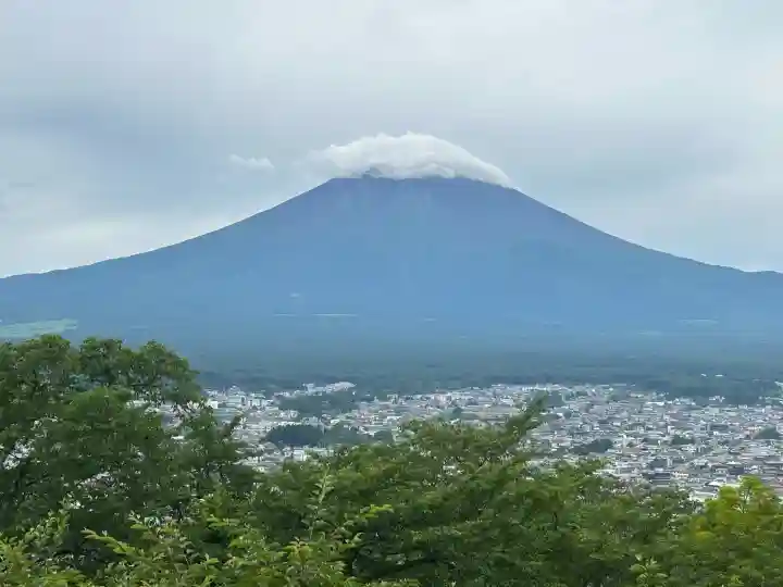 新倉富士浅間神社(山梨県)