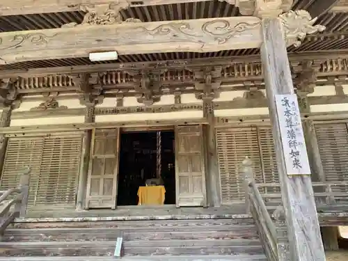 多田寺の本殿・本堂