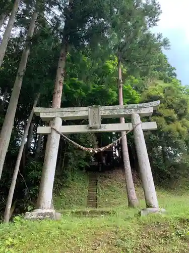 白山神社の鳥居