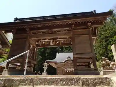 金屋子神社の山門・神門