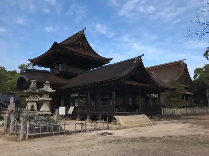 正八幡宮の本殿・本堂