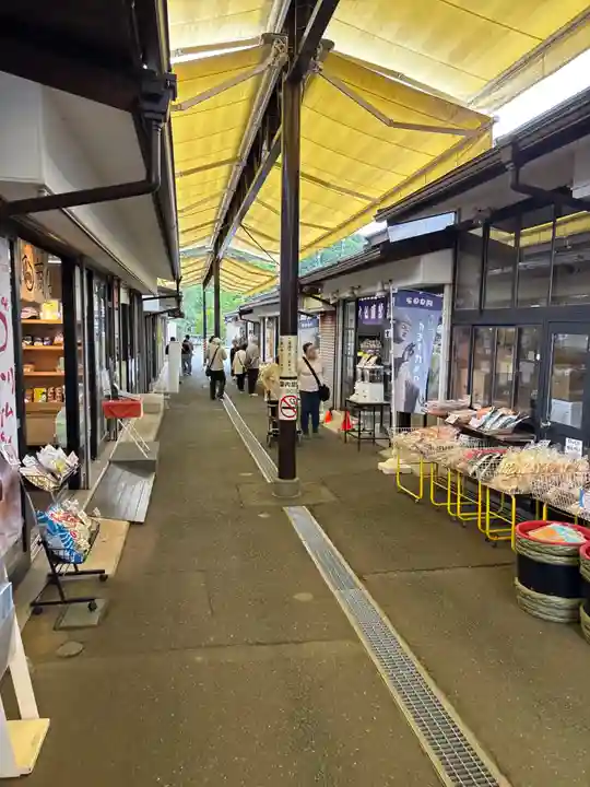 東本願寺本廟 牛久浄苑(牛久大仏)(茨城県)