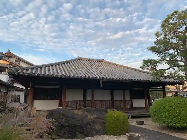 十輪院の本殿・本堂