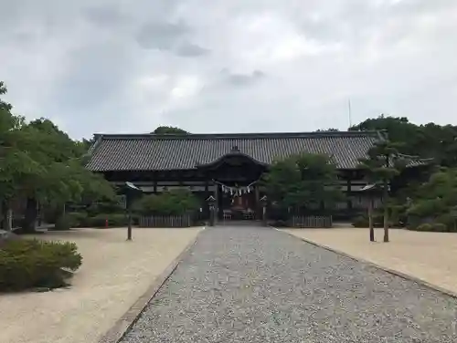 誉田八幡宮の本殿・本堂