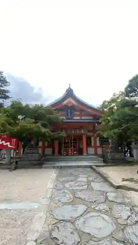 紅葉八幡宮の{uncategorized: "未分類", other: "その他", undefined: "問題あり", building: "その他建物", grave: "お墓", sacred_gate: "鳥居", guardian: "狛犬", statue: "像", buddha: "仏像", history: "歴史", nature: "自然", garden: "庭園", animal: "動物", pagoda: "塔", temizu: "手水舎", mountain_gate: "山門・神門", sanctuary: "本殿・本堂", subordinate: "末社・摂社", art: "芸術", scenery: "景色", jizo: "地蔵", ema: "絵馬", goshuin: "御朱印", omikuji: "おみくじ", items: "授与品その他", amulet: "お守り", goshuincho: "御朱印帳", eats: "食事", festival: "お祭り", votive_dance: "神楽", shichigosan: "七五三参", wedding: "結婚式", experience: "体験その他", initially: "初詣", around: "周辺", anti_infection: "感染症対策"}