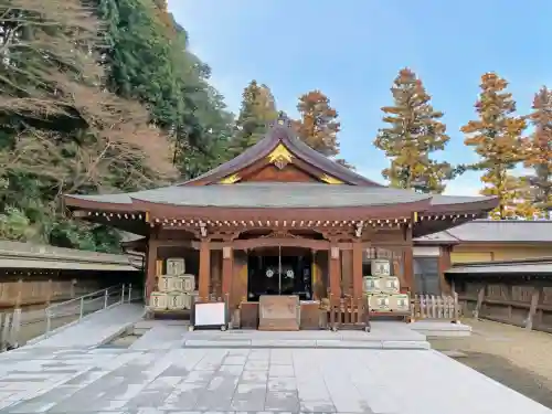 高麗神社の{uncategorized: "未分類", other: "その他", undefined: "問題あり", building: "その他建物", grave: "お墓", sacred_gate: "鳥居", guardian: "狛犬", statue: "像", buddha: "仏像", history: "歴史", nature: "自然", garden: "庭園", animal: "動物", pagoda: "塔", temizu: "手水舎", mountain_gate: "山門・神門", sanctuary: "本殿・本堂", subordinate: "末社・摂社", art: "芸術", scenery: "景色", jizo: "地蔵", ema: "絵馬", goshuin: "御朱印", omikuji: "おみくじ", items: "授与品その他", amulet: "お守り", goshuincho: "御朱印帳", eats: "食事", festival: "お祭り", votive_dance: "神楽", shichigosan: "七五三参", wedding: "結婚式", experience: "体験その他", initially: "初詣", around: "周辺", anti_infection: "感染症対策"}