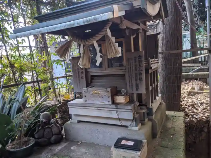 太子堂八幡神社の末社・摂社