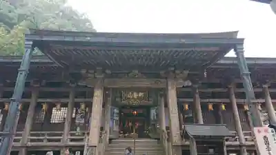青岸渡寺の本殿・本堂