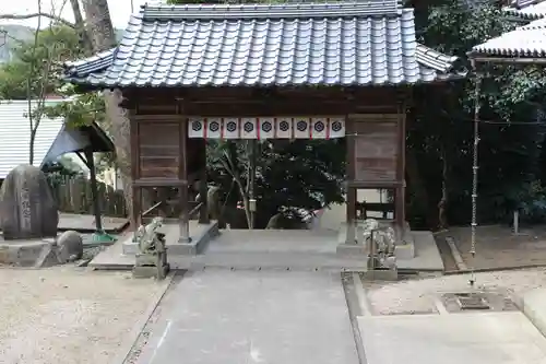 氷川神社の山門・神門