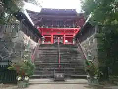 六所神社の山門