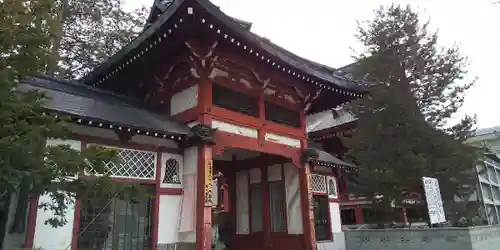 眞久寺の山門・神門