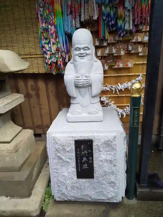 豊受稲荷本宮の像