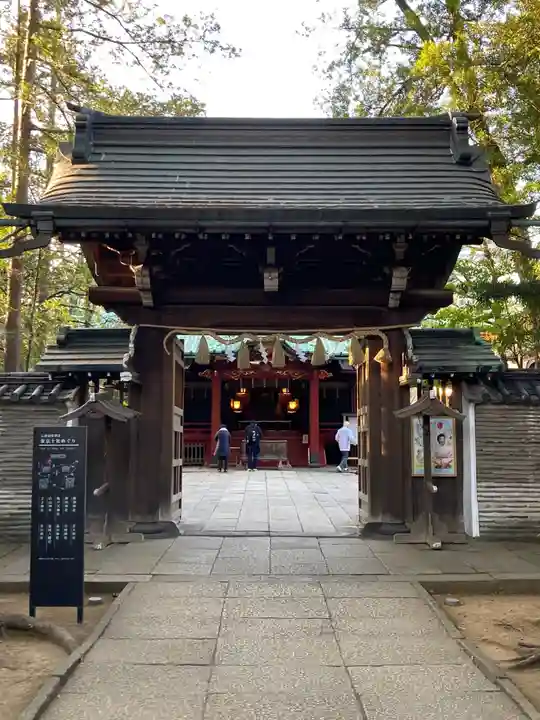 赤坂氷川神社の山門・神門