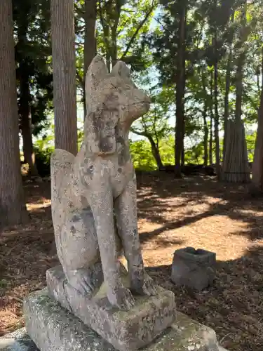 稲荷神社の{uncategorized: "未分類", other: "その他", undefined: "問題あり", building: "その他建物", grave: "お墓", sacred_gate: "鳥居", guardian: "狛犬", statue: "像", buddha: "仏像", history: "歴史", nature: "自然", garden: "庭園", animal: "動物", pagoda: "塔", temizu: "手水舎", mountain_gate: "山門・神門", sanctuary: "本殿・本堂", subordinate: "末社・摂社", art: "芸術", scenery: "景色", jizo: "地蔵", ema: "絵馬", goshuin: "御朱印", omikuji: "おみくじ", items: "授与品その他", amulet: "お守り", goshuincho: "御朱印帳", eats: "食事", festival: "お祭り", votive_dance: "神楽", shichigosan: "七五三参", wedding: "結婚式", experience: "体験その他", initially: "初詣", around: "周辺", anti_infection: "感染症対策"}
