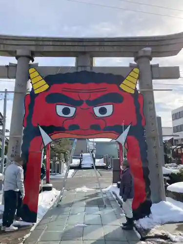 總社 和田八幡宮の鳥居