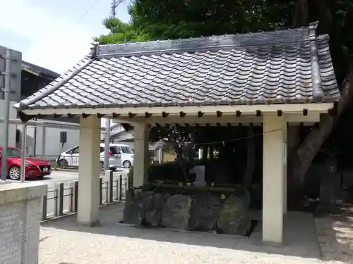 熱田神社の手水舎
