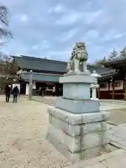 諏訪神社の狛犬