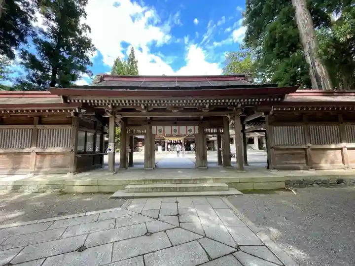 白山比咩神社(石川県)