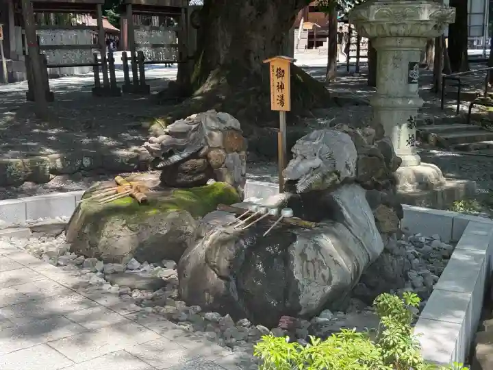 諏訪大社下社秋宮(長野県)