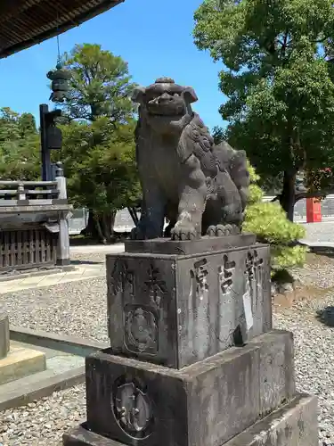 成田山新勝寺の狛犬