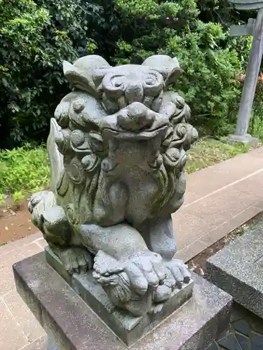 平山季重神社の狛犬