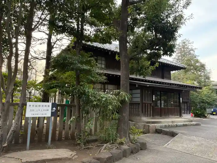井草八幡宮の{uncategorized: "未分類", other: "その他", undefined: "問題あり", building: "その他建物", grave: "お墓", sacred_gate: "鳥居", guardian: "狛犬", statue: "像", buddha: "仏像", history: "歴史", nature: "自然", garden: "庭園", animal: "動物", pagoda: "塔", temizu: "手水舎", mountain_gate: "山門・神門", sanctuary: "本殿・本堂", subordinate: "末社・摂社", art: "芸術", scenery: "景色", jizo: "地蔵", ema: "絵馬", goshuin: "御朱印", omikuji: "おみくじ", items: "授与品その他", amulet: "お守り", goshuincho: "御朱印帳", eats: "食事", festival: "お祭り", votive_dance: "神楽", shichigosan: "七五三参", wedding: "結婚式", experience: "体験その他", initially: "初詣", around: "周辺", anti_infection: "感染症対策"}