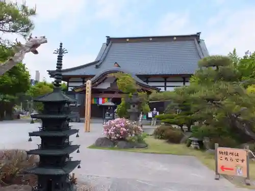 法長寺の本殿