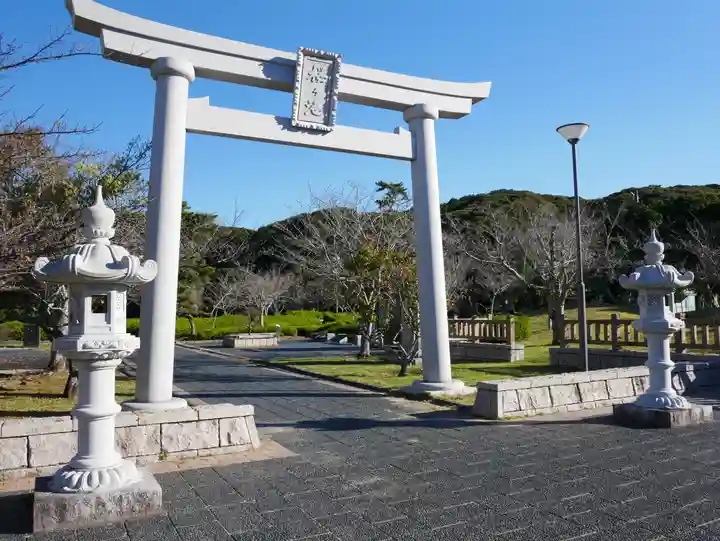 桜ヶ池池宮神社の鳥居