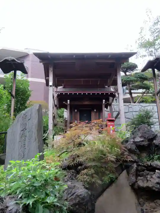 瀧泉寺(目黒不動尊)の末社・摂社