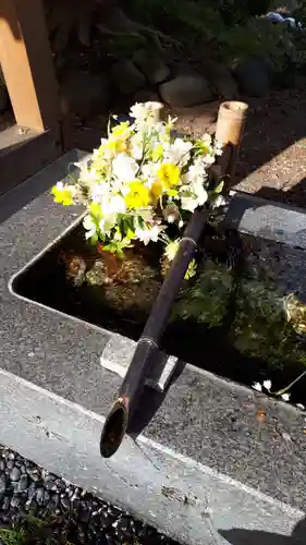 高司神社〜むすびの神の鎮まる社〜の手水