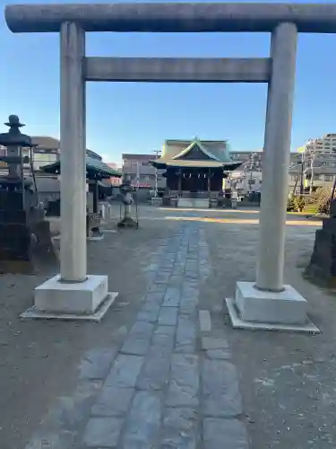 横浜熊野神社の{uncategorized: "未分類", other: "その他", undefined: "問題あり", building: "その他建物", grave: "お墓", sacred_gate: "鳥居", guardian: "狛犬", statue: "像", buddha: "仏像", history: "歴史", nature: "自然", garden: "庭園", animal: "動物", pagoda: "塔", temizu: "手水舎", mountain_gate: "山門・神門", sanctuary: "本殿・本堂", subordinate: "末社・摂社", art: "芸術", scenery: "景色", jizo: "地蔵", ema: "絵馬", goshuin: "御朱印", omikuji: "おみくじ", items: "授与品その他", amulet: "お守り", goshuincho: "御朱印帳", eats: "食事", festival: "お祭り", votive_dance: "神楽", shichigosan: "七五三参", wedding: "結婚式", experience: "体験その他", initially: "初詣", around: "周辺", anti_infection: "感染症対策"}