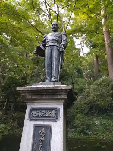 秩父御嶽神社の像