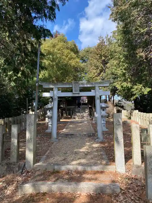 三輪神社の鳥居