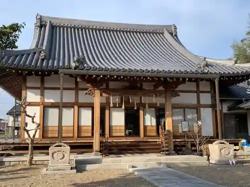 西光寺の本殿・本堂