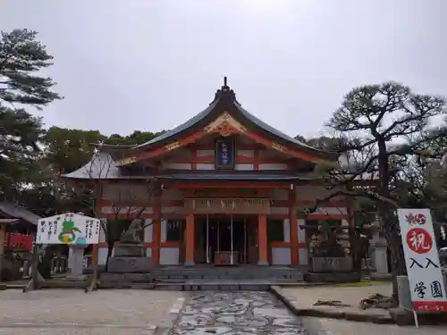 紅葉八幡宮の本殿