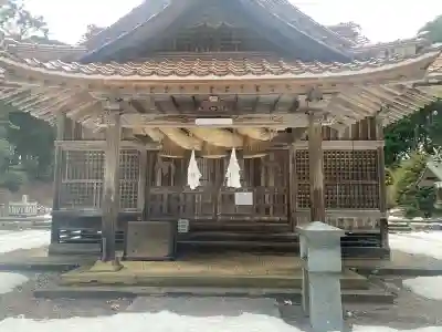 朝山神社の{uncategorized: "未分類", other: "その他", undefined: "問題あり", building: "その他建物", grave: "お墓", sacred_gate: "鳥居", guardian: "狛犬", statue: "像", buddha: "仏像", history: "歴史", nature: "自然", garden: "庭園", animal: "動物", pagoda: "塔", temizu: "手水舎", mountain_gate: "山門・神門", sanctuary: "本殿・本堂", subordinate: "末社・摂社", art: "芸術", scenery: "景色", jizo: "地蔵", ema: "絵馬", goshuin: "御朱印", omikuji: "おみくじ", items: "授与品その他", amulet: "お守り", goshuincho: "御朱印帳", eats: "食事", festival: "お祭り", votive_dance: "神楽", shichigosan: "七五三参", wedding: "結婚式", experience: "体験その他", initially: "初詣", around: "周辺", anti_infection: "感染症対策"}