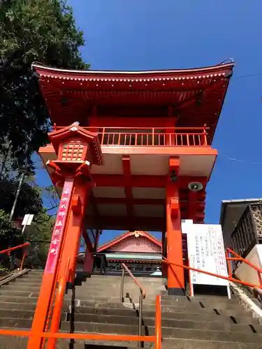 今山大師寺の山門