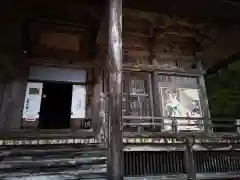 国上寺の本殿