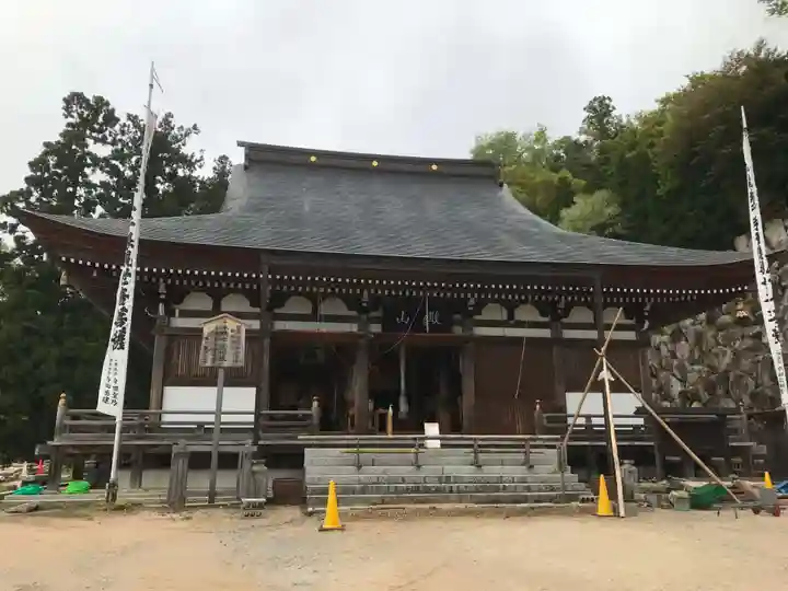 観音正寺の本殿・本堂