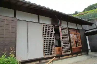 高蔵寺の本殿・本堂