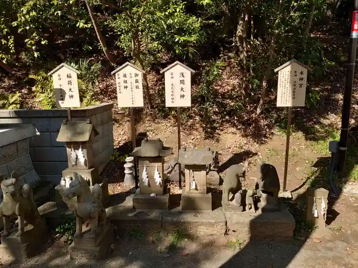 師岡熊野神社の末社・摂社